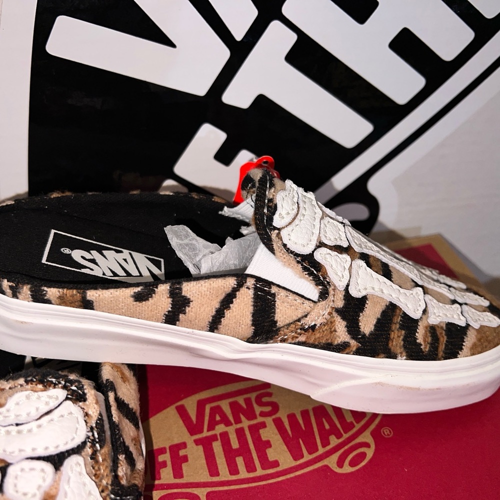 Vans Classic Slip On sz 4.0 Men 5.5 Woman - Picture 4 of 12